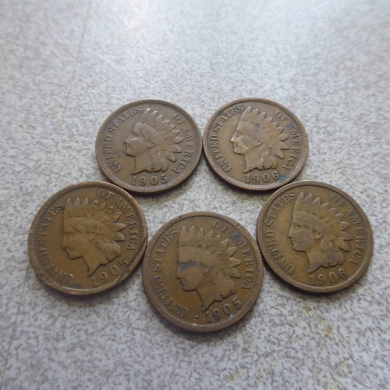lot 81 image: Lot of 5 Indian Head Cents 1905-06 Variety