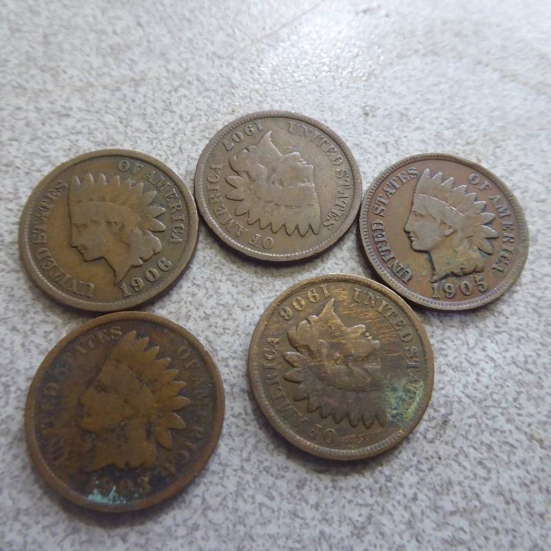 lot 91 image: Lot of 5 Indian Head Cents Variety