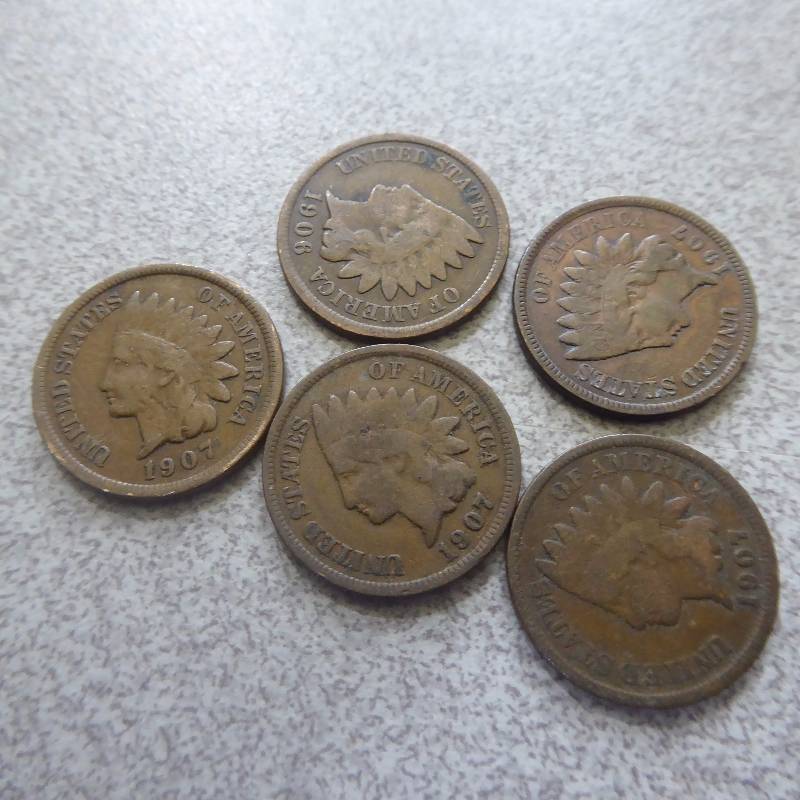 lot 92 image: Lot of 5 Indian Head Cents Variety