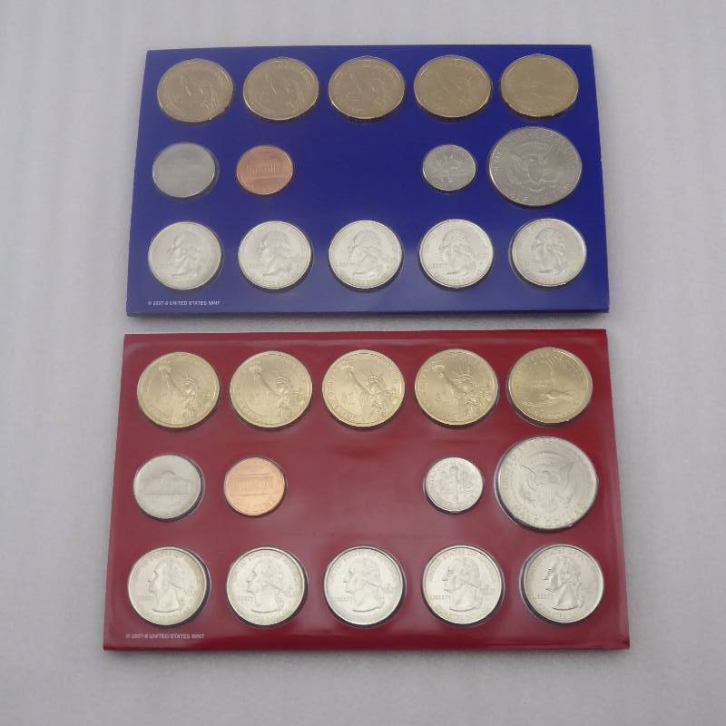 lot 112 image: 2008 United States Mint Uncirculated Coin Set