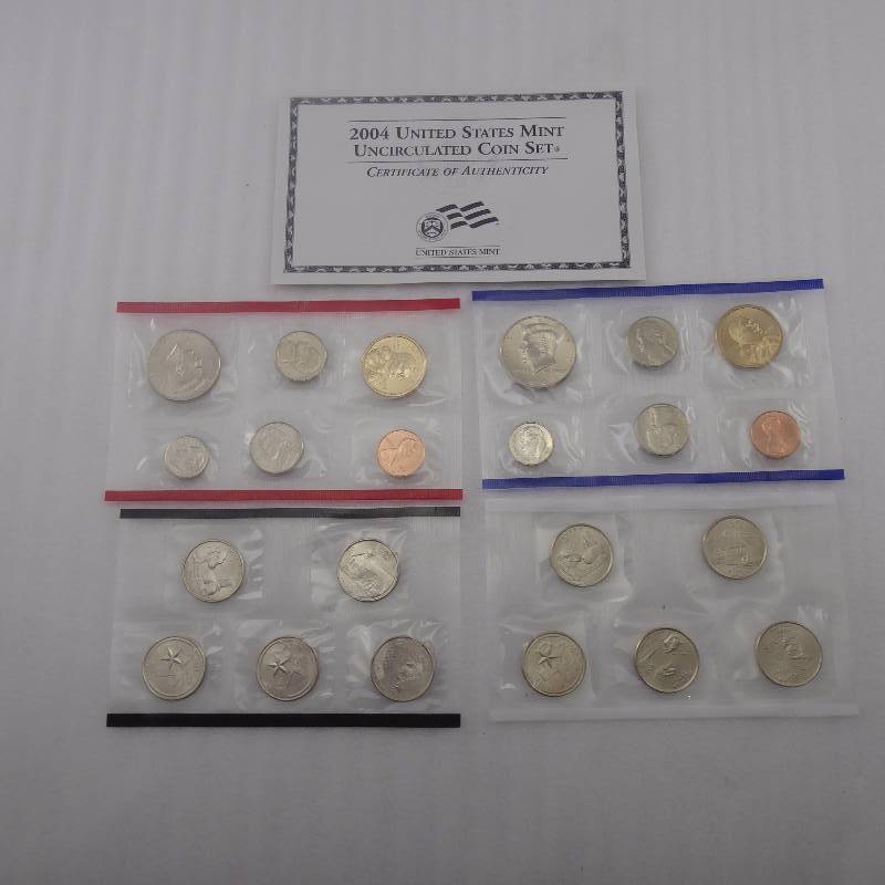 lot 116 image: 2004 United States Mint Uncirculated Coin Set