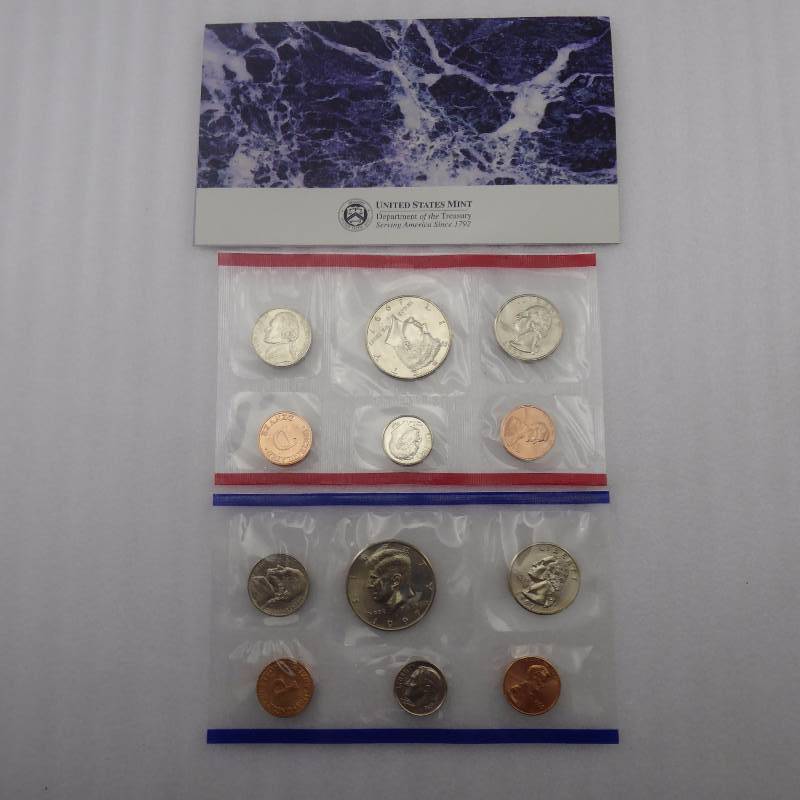 lot 122 image: 1997 United States Mint Uncirculated Coin Set
