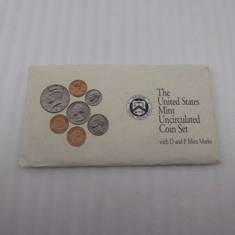 lot 125 image: 1992 United States Mint Uncirculated Coin Set