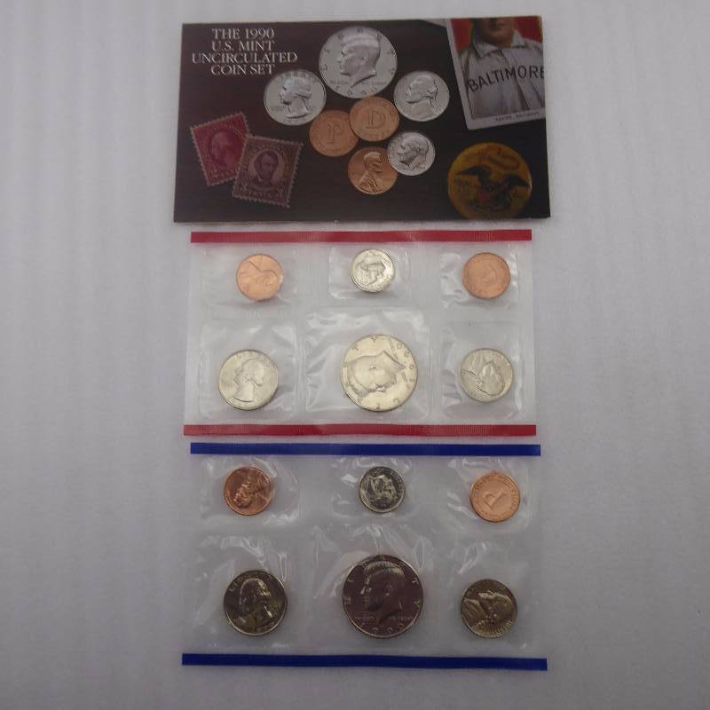 lot 127 image: 1990 United States Mint Uncirculated Coin Set