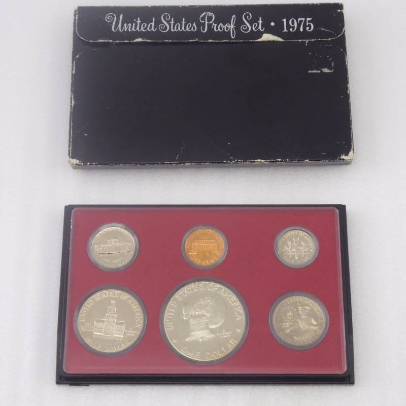lot 155 image: 1975 United States Mint Proof Coin Set