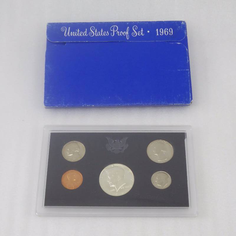 lot 161 image: 1969 United States Mint Proof Coin Set