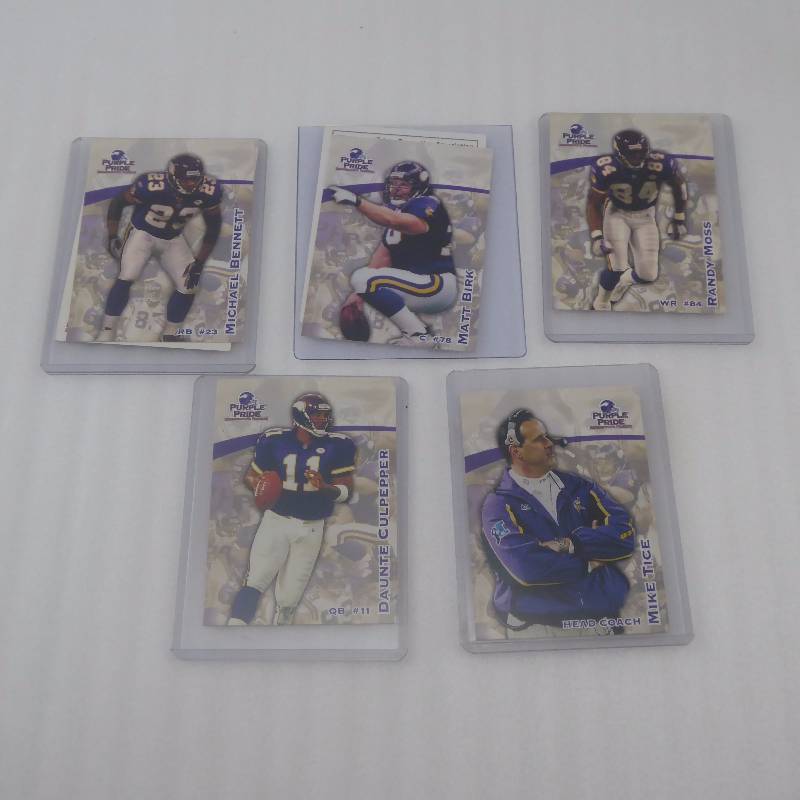 lot 169 image: 2002 Minnesota Viking Player Cards