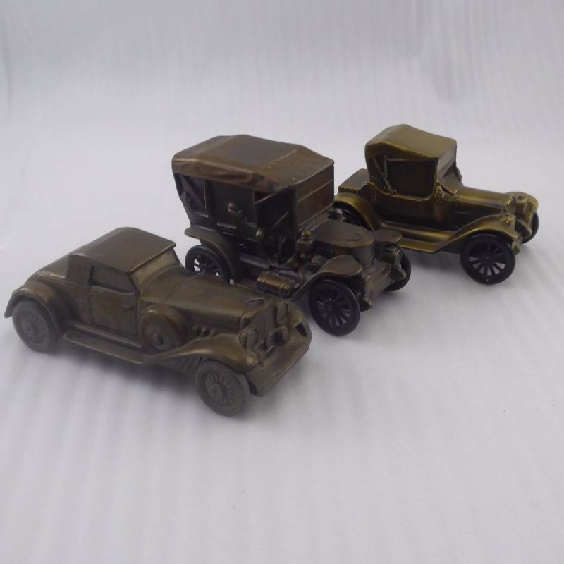 lot 171 image: Lot of 3 Brass Vintage Car Coin Banks