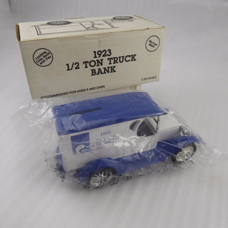 lot 178 image: 1923 Ducks Unlimited Series 12 Ton Truck Coin Bank