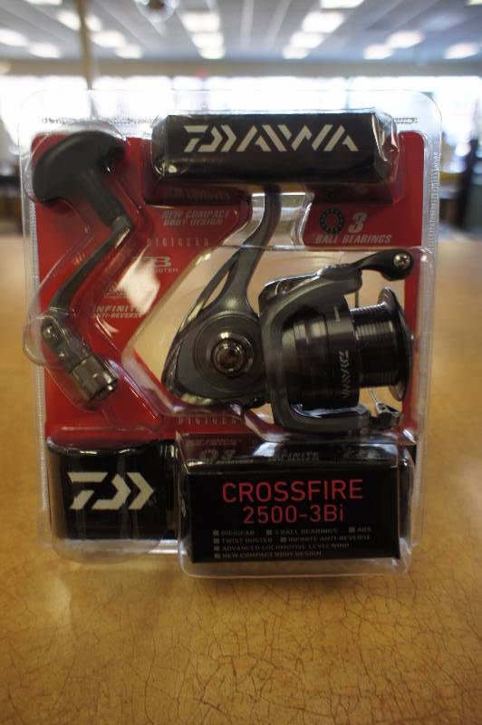 lot 44 image: New, Daiwa Crossfire-3Bi CF2500-3Bi-CP 6-10Lbs Test Front Drag Spinning Reel, Silver