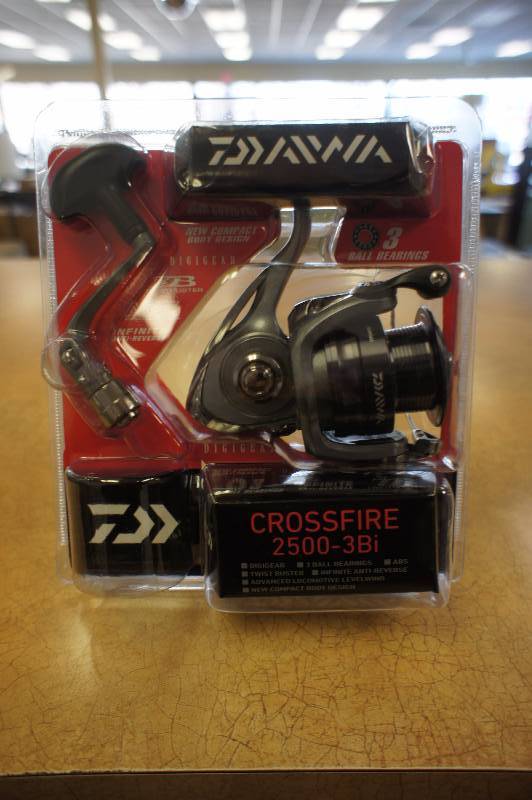lot 45 image: New, Daiwa Crossfire-3Bi CF2500-3Bi-CP 6-10Lbs Test Front Drag Spinning Reel, Silver