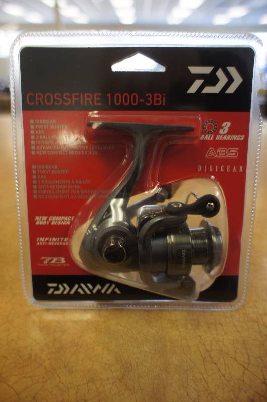 lot 46 image: New, Daiwa Crossfire Front Drag Spinning Fishing Reel 1000-3Bi