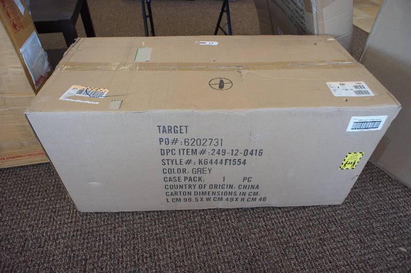lot 67 image: In Box Shelton Tufted Top Storage Ottoman - Threshold