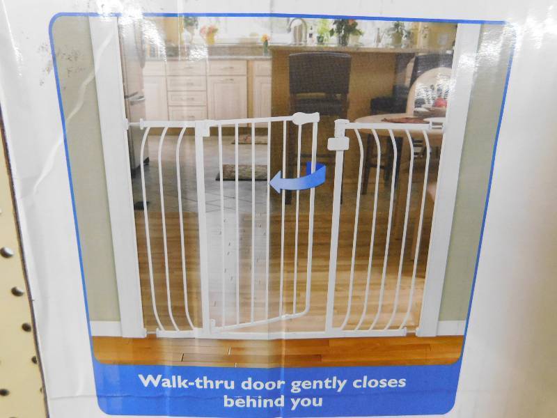 Anywhere Auto Close Metal Gate- WHITE, MSRP $64.99