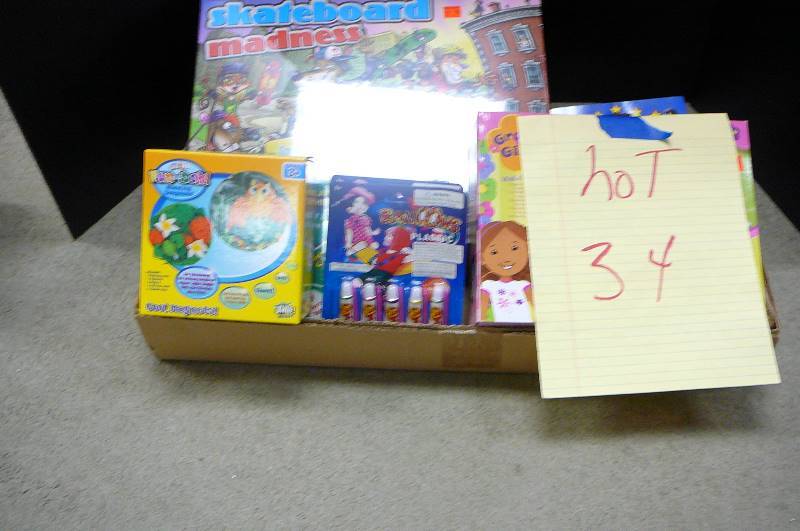 lot 34 image: Toys, Silk Screening Set, Skateboard madness,
