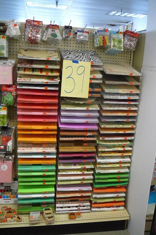 lot 39 image: Scrapbooking 2300 with Trays