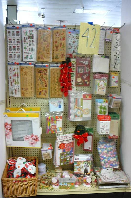 lot 42 image: XmaS Scrapbooking and misc