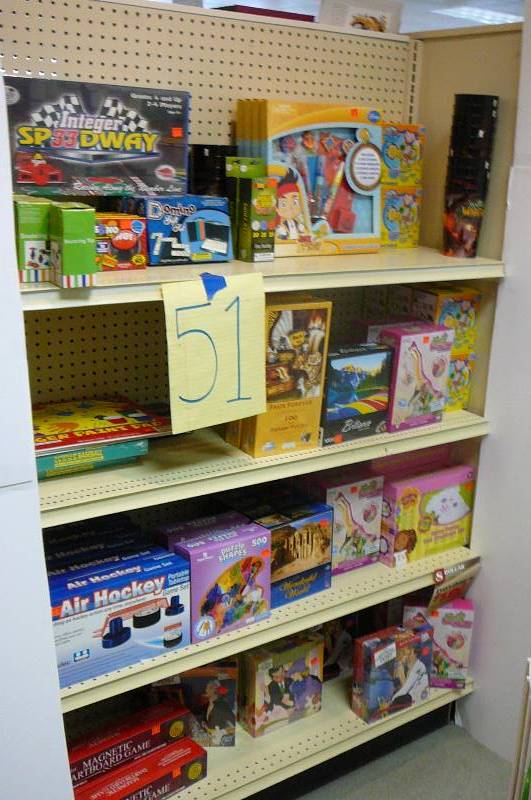 lot 51 image: Puzzle and Game lot
