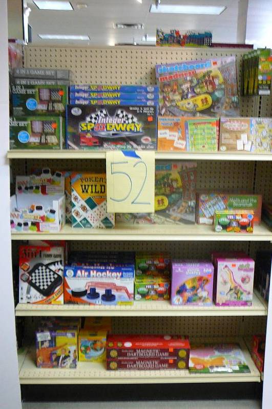 lot 52 image: Lot of Games, Puzzles, Crafts