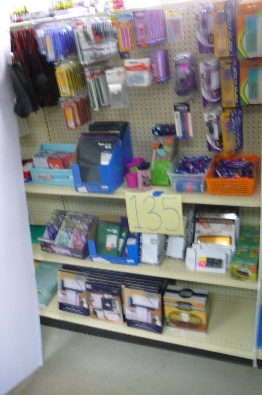lot 135 image: Office supplies