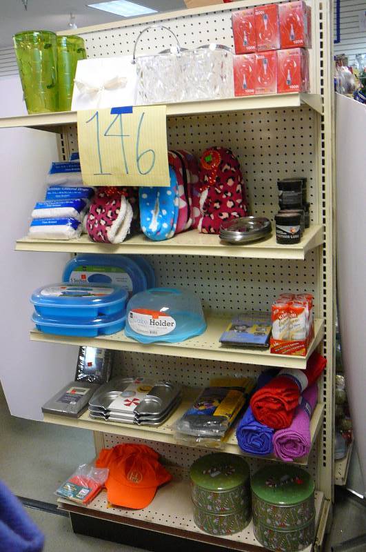 lot 146 image: Slippers, Platters, Hats, Beach Towels lot misc