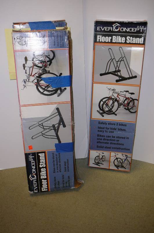 lot 151 image: Floor Bike Stands