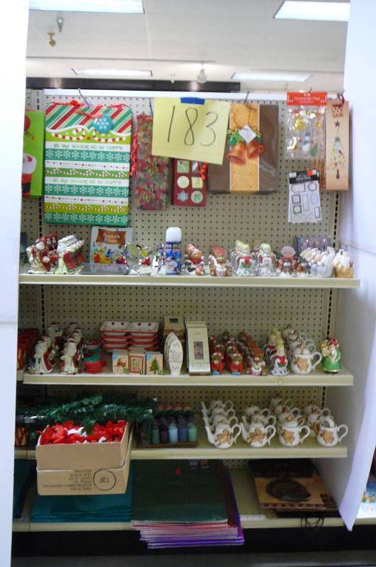 lot 183 image: X-mas Bags, Knick knacks, large gift boxes