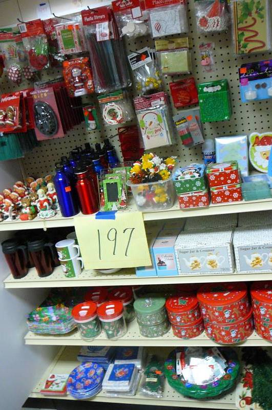 lot 197 image: Xmas Figurines, tins,