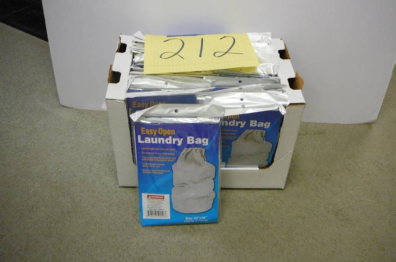 lot 212 image: Laundry bags 30 plus