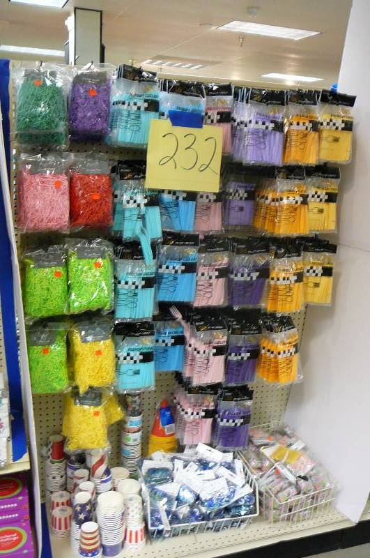 lot 232 image: Large lot of Forks, Crinkle shred, 4th of July Cups, Confetti, Trinket purses, No racks included