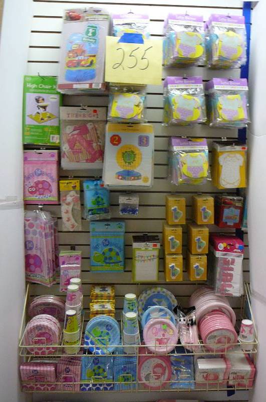 lot 255 image: Baby Shower Items