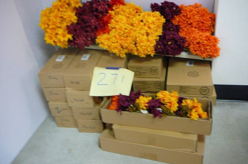 lot 271 image: Artificial Flowers with Rack