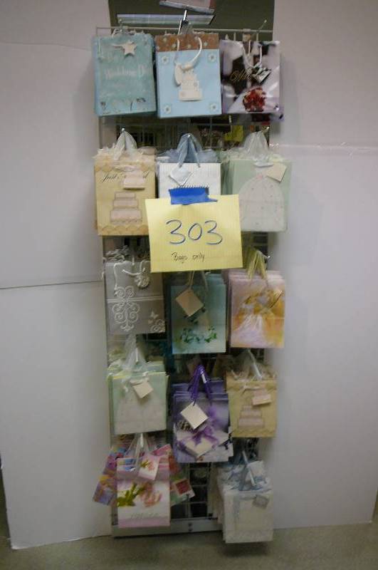 lot 303 image: 280 Small wedding bags