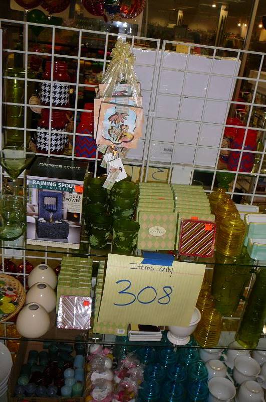 lot 308 image: Plates, Mugs, Costers, Magnes, Candles, Items Only