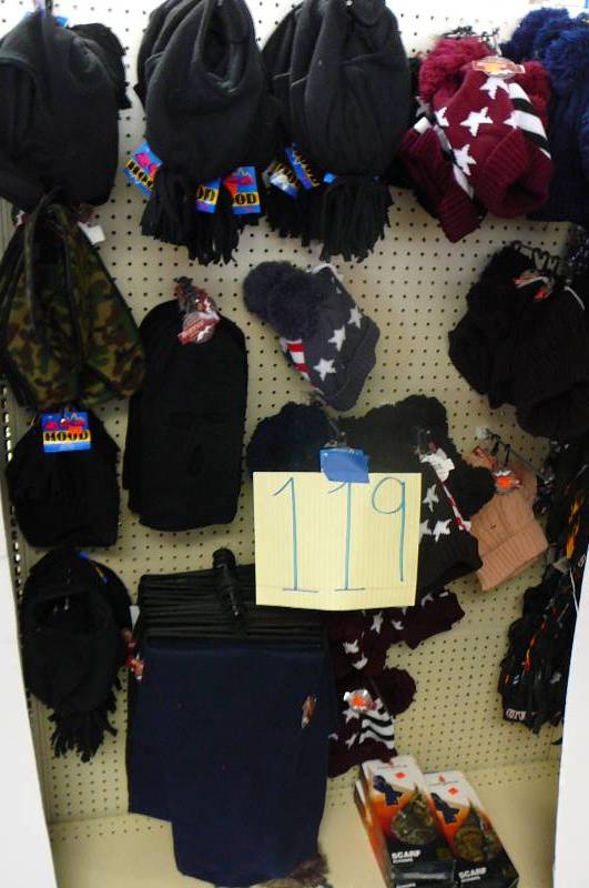 lot 119 image: Summer and winter gear,  Patriotic beanie, Scarves