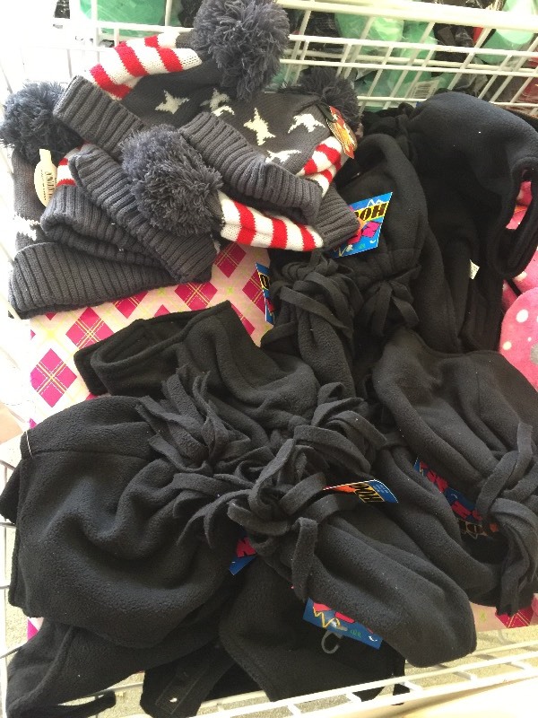 lot 126 image: Slippers, Winter hats patriotic BASKET NOT INCLUDED
