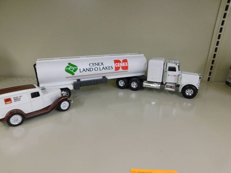 lot 18 image: CENEX TRACTOR  TRAILER AND TRUSTWORTHY HARDWARE STORES OLD TIME TRUCK, COLLECTIBLES
