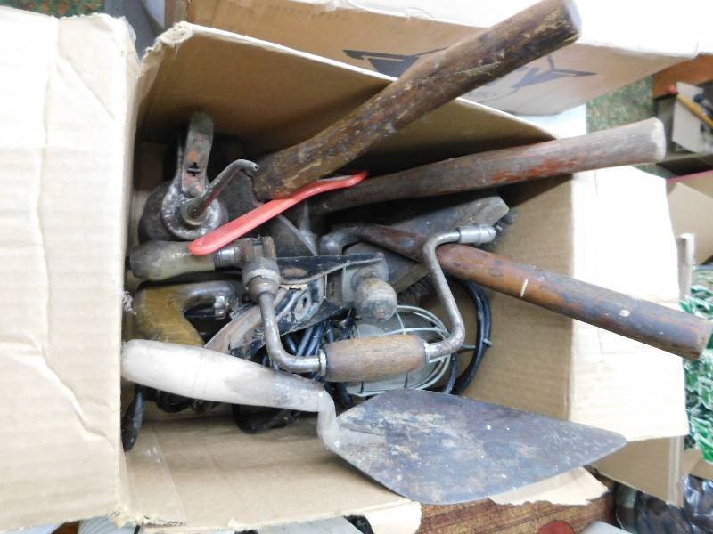 lot 32 image: BOX OF OLDER TOOLS