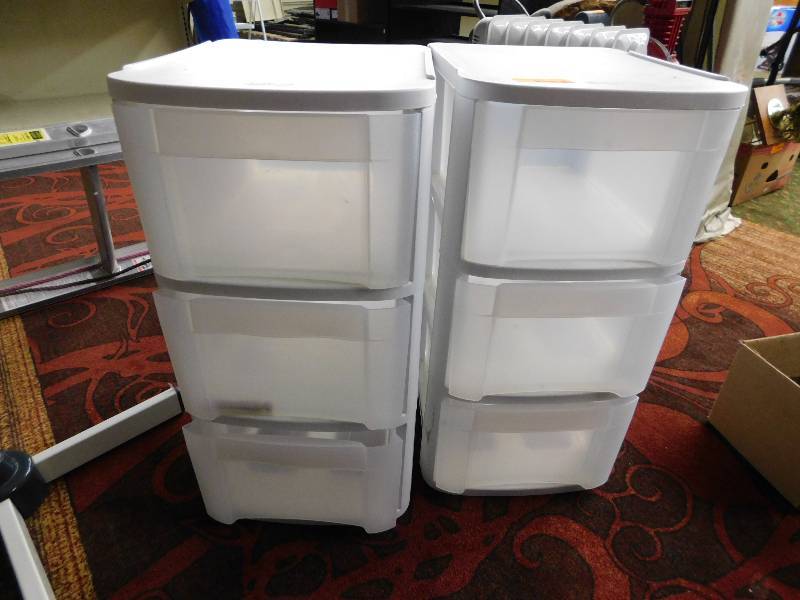lot 41 image: TWO 2 DRAWER TOTES