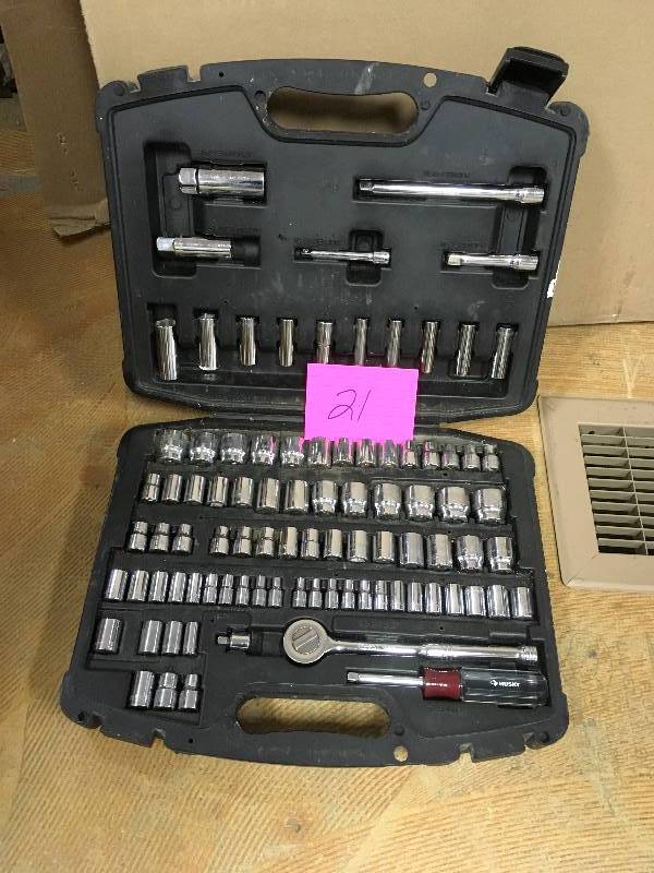 lot 21 image: 185 Piece Mechanics Tool Set