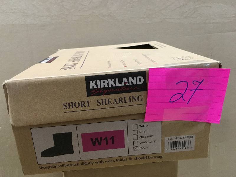 lot 27 image: Kirkland Costco Signature Shearling Short Boots Black Womens Size 11 New