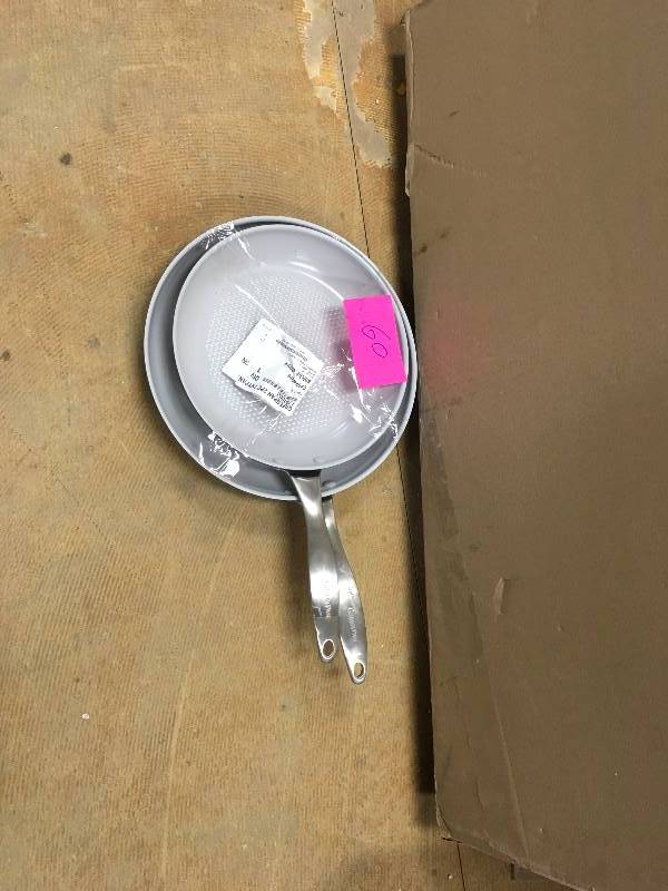 lot 60 image: GreenPan 2 Piece Frypan Set New