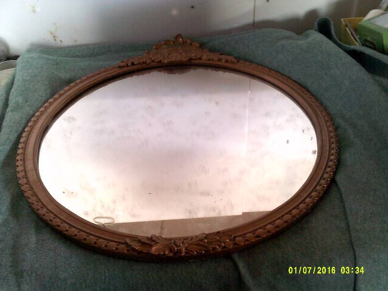 VINTAGE MIRROR