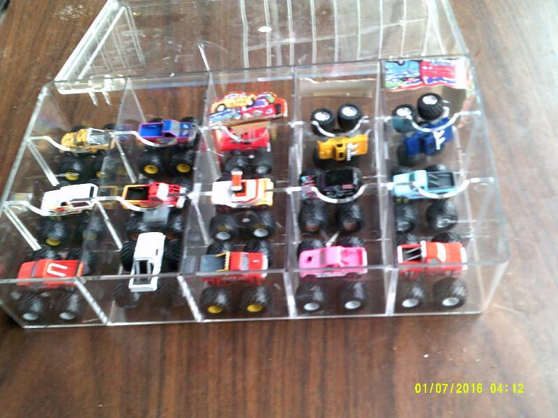 LIL MONSTER TRUCK COLLECTION