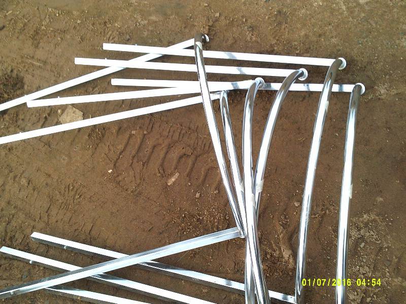 HALF CIRCLE STORE RACKS