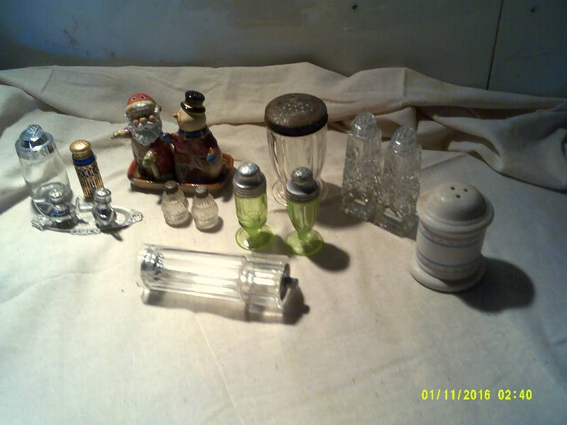 COLLECTIBLE SALT AND PEPPERS