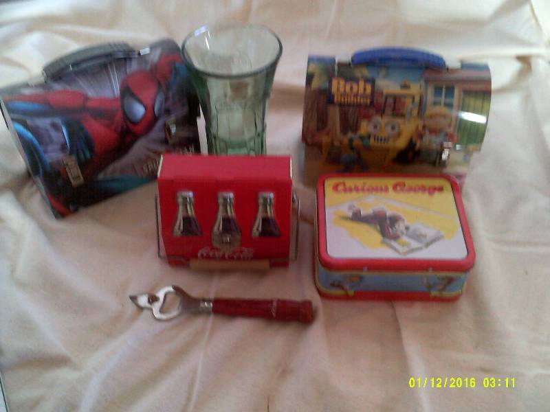 COLLECTIBLE LUNCH BOXES AND COCA COLA ITEMS