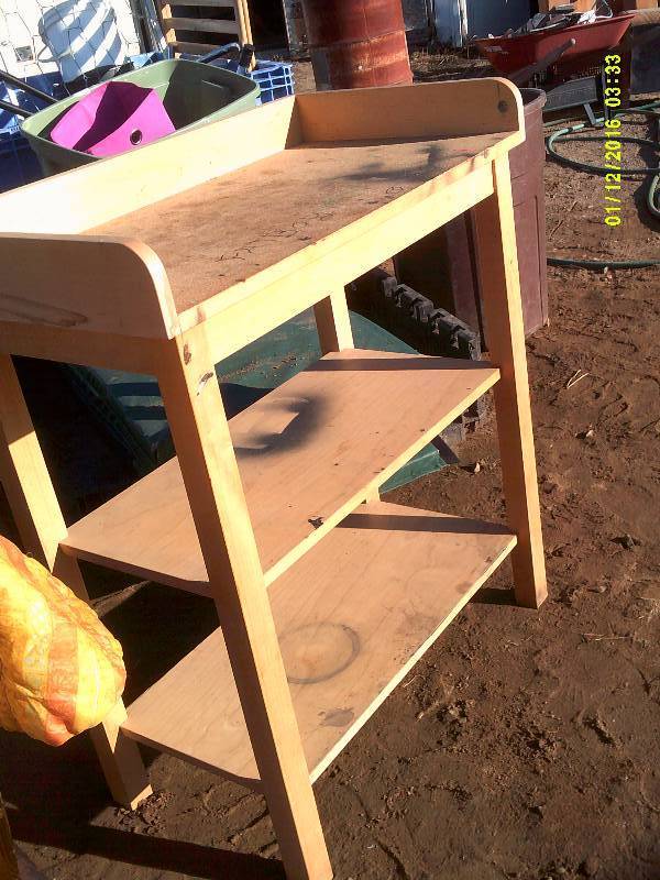 3 TIER BENCH