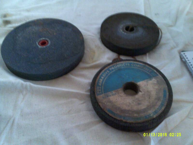 3 GRINDING STONES