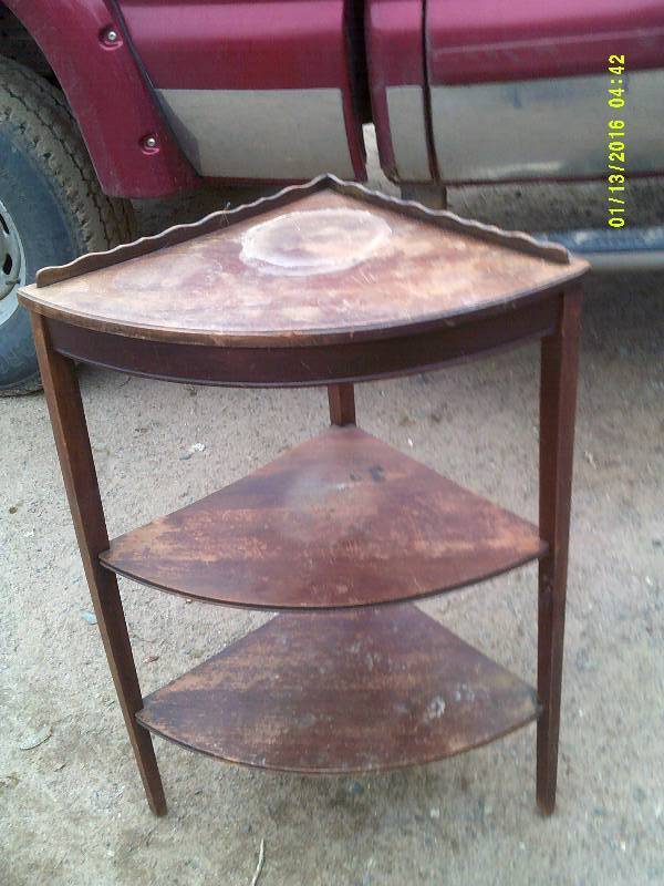 VINTAGE WOODEN CORNER TABLE